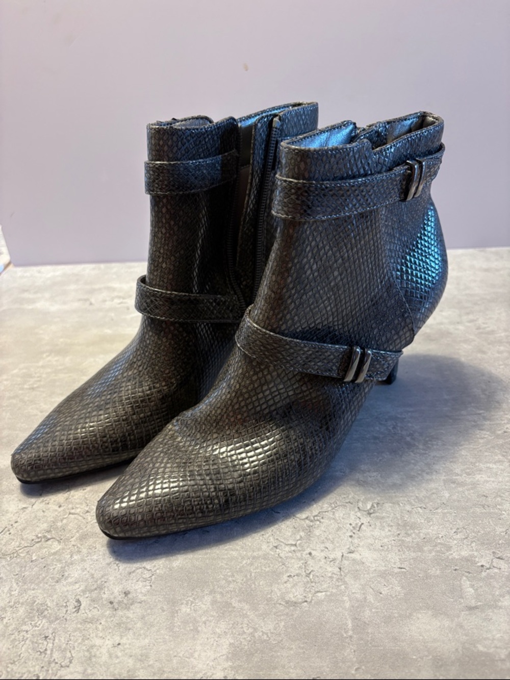 Life Stride size 6 Pointed  gray Ankle Booties new without tags